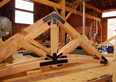 Truss with plates